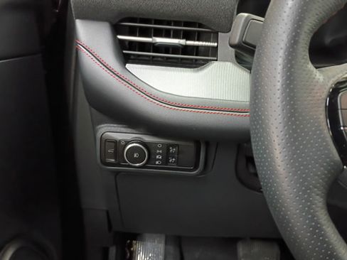 Used 2025 Ford Explorer ST-Line AWD/4WD image 11