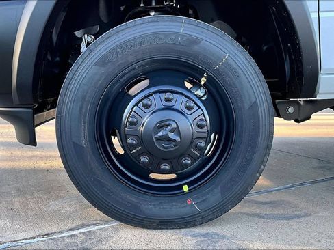 New 2026 RAM 5500 Tradesman AWD/4WD image 15