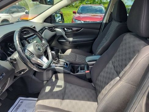 Certified 2021 Nissan Rogue Sport SV FWD image 24