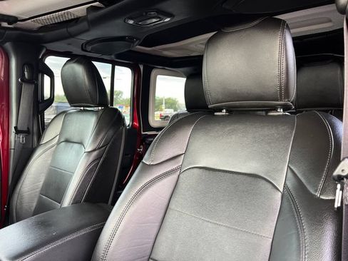 Used 2021 Jeep Wrangler Unlimited Sahara AWD/4WD image 24