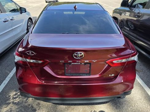 Used 2019 Toyota Camry LE w/ Convenience Package FWD image 3