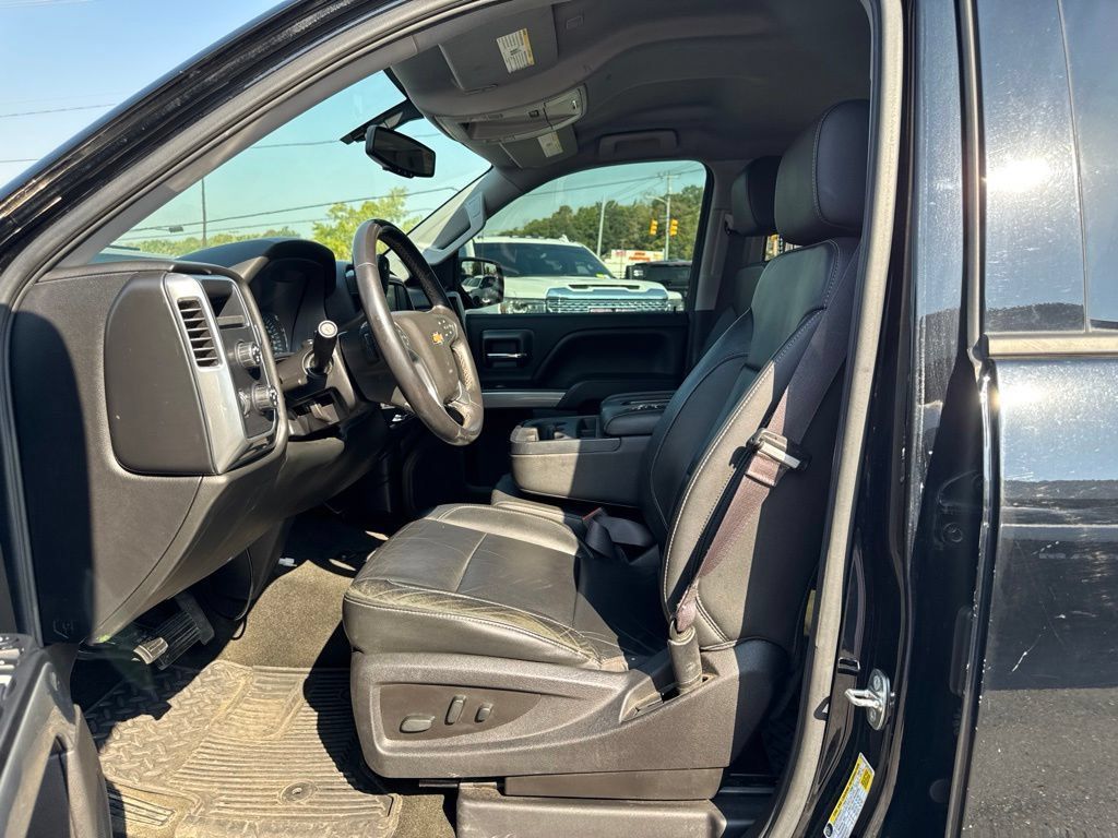 Used 2017 Chevrolet Silverado 1500 LT w/ All Star Edition AWD/4WD image 14