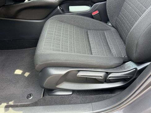 Used 2025 Honda HR-V LX image 17