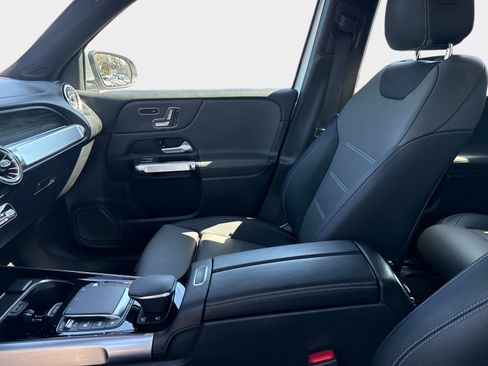 Certified 2022 Mercedes-Benz GLB 35 AMG 4MATIC image 24