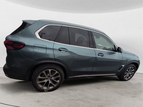 Used 2024 BMW X5 xDrive40i w/ Parking Assistance Package image 5