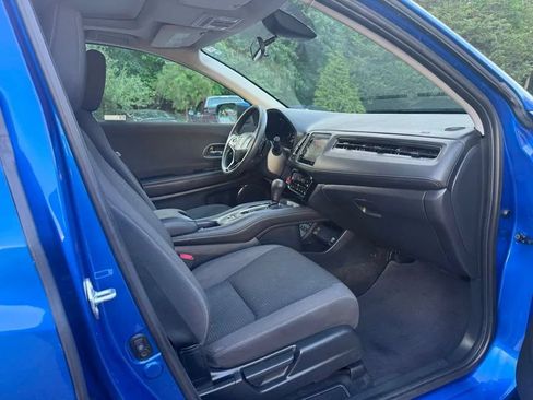 Used 2021 Honda HR-V EX image 29