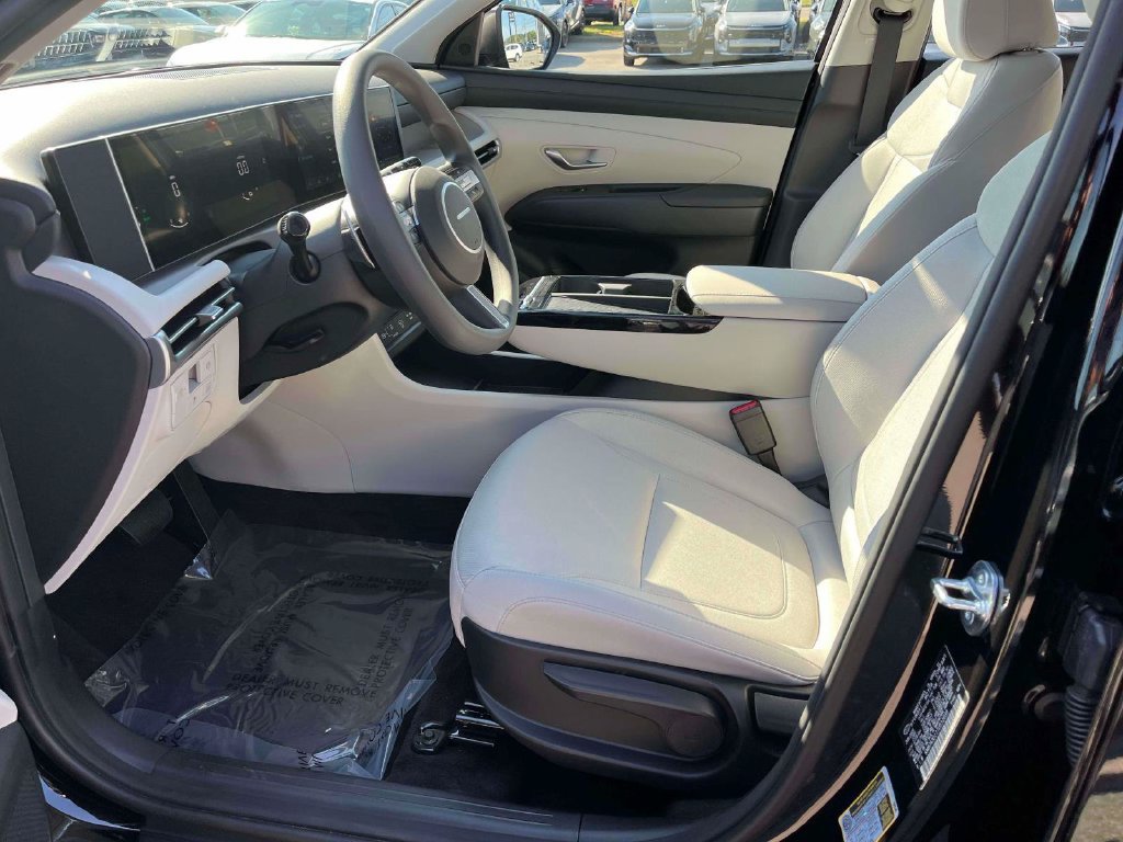 Used 2026 Hyundai Tucson Blue SE FWD image 15