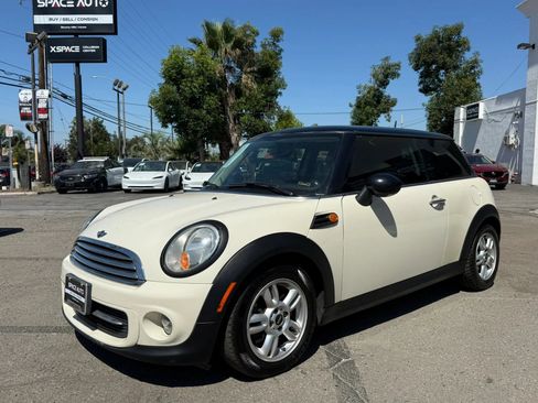 Used 2013 MINI Cooper Hardtop FWD image 3