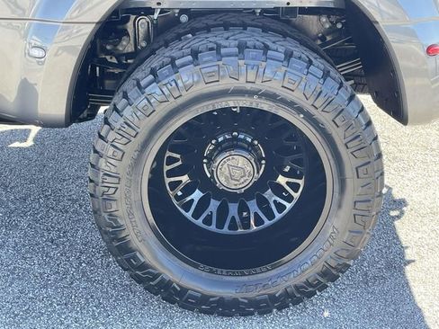 New 2026 Ford F350 Platinum w/ Platinum Plus Package image 21