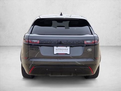 Certified 2022 Land Rover Range Rover Velar R-Dynamic S image 4