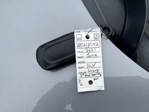 Used 2024 Buick Encore GX Sport Touring image 37