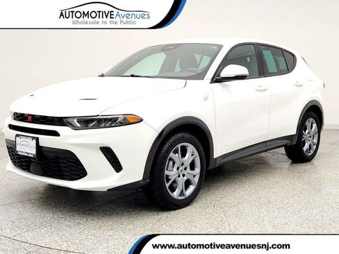 Used 2024 Dodge Hornet R/T image 1