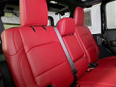 Used 2024 Jeep Wrangler Unlimited Rubicon 392 image 26