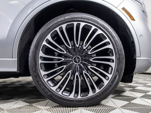 Used 2023 Lincoln Aviator Black Label w/ Dynamic Handling Package image 47