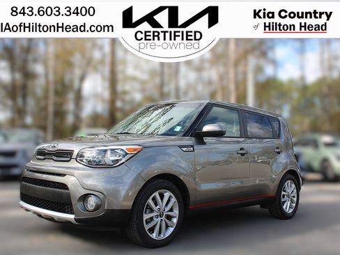 Certified 2018 Kia Soul + image 1