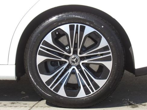 Used 2025 Mercedes-Benz E 450 4MATIC Sedan image 35