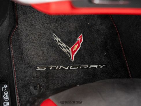Used 2021 Chevrolet Corvette Stingray Premium Conv w/ Z51 Performance Package image 30