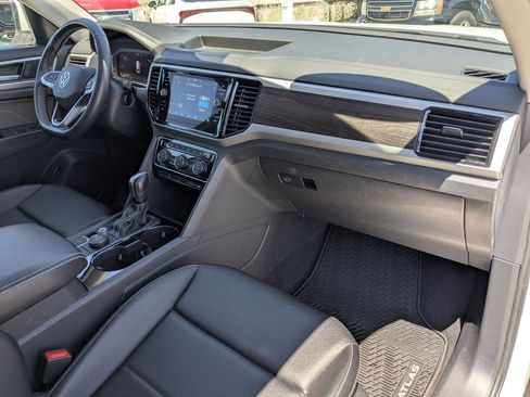 Used 2023 Volkswagen Atlas SE AWD/4WD image 30