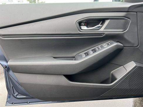 New 2025 Honda Accord SE image 12