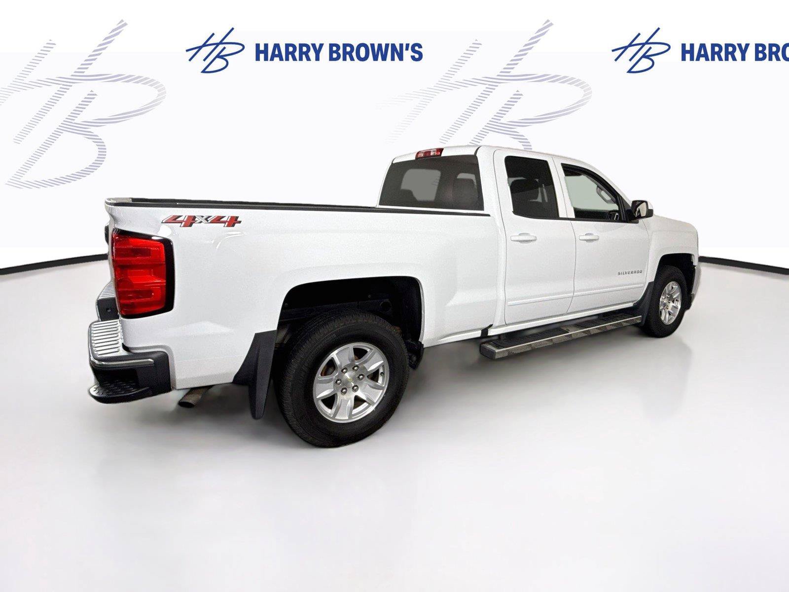 Used 2018 Chevrolet Silverado 1500 LT w/ All Star Edition AWD/4WD image 26