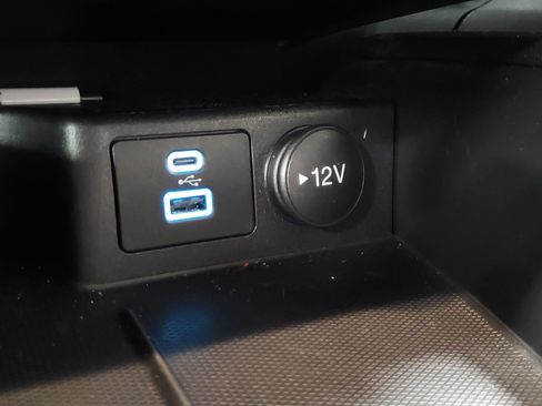 Used 2022 Ford Escape SE FWD image 32
