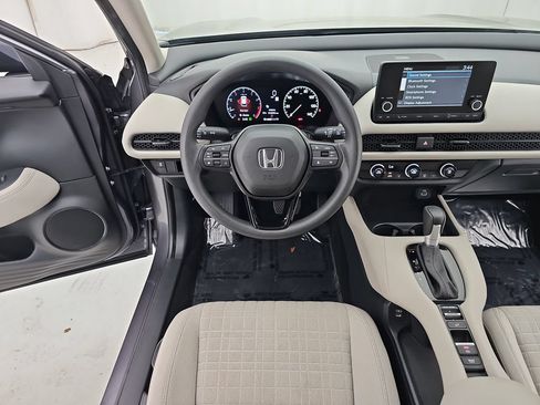 Used 2025 Honda HR-V LX image 23