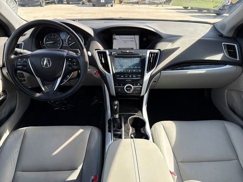 Used 2018 Acura TLX 2.4L image 5