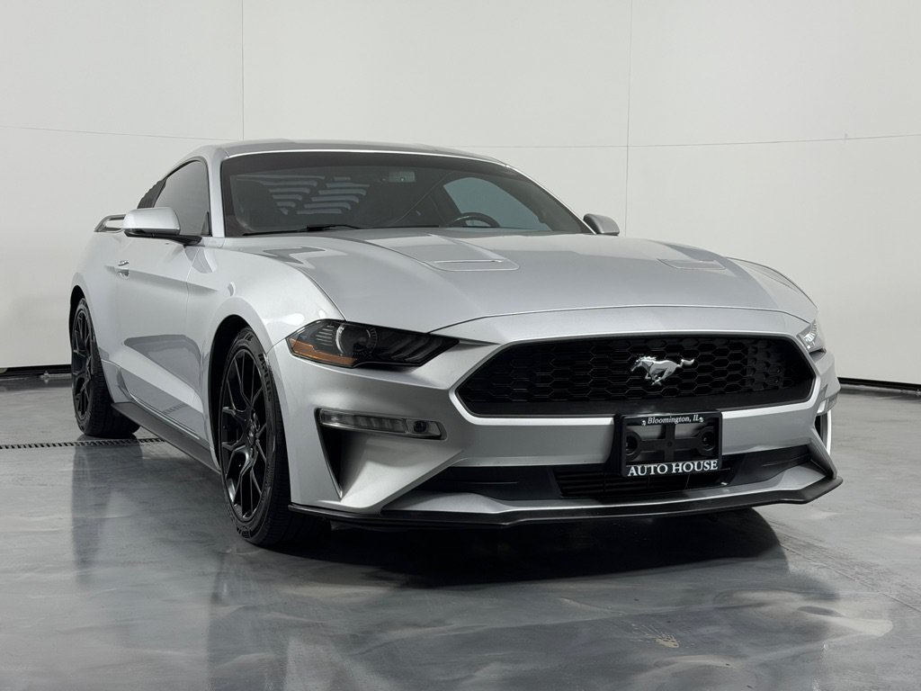 Used 2018 Ford Mustang Premium w/ Ecoboost Performance Package RWD image 3
