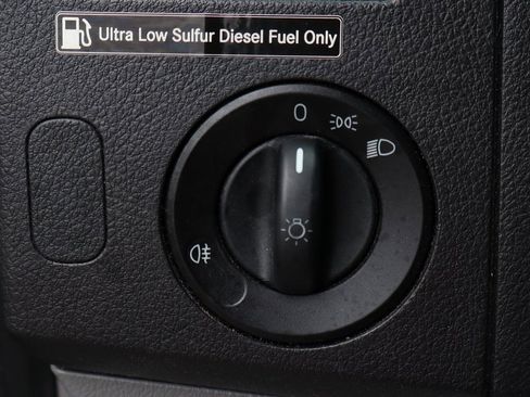 Used 2016 Mercedes-Benz Sprinter 2500 image 20