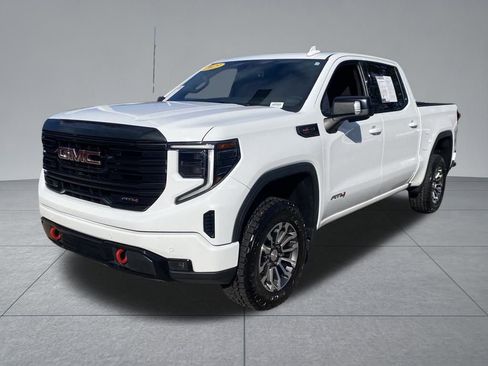 Used 2023 GMC Sierra 1500 AT4 image 3