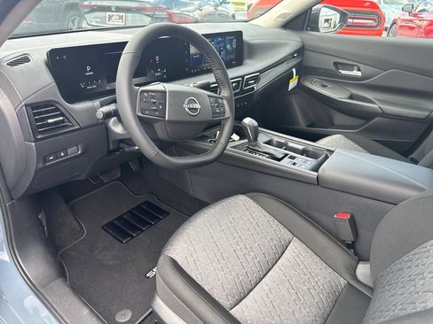 New 2026 Nissan Sentra SV w/ SV Convenience Package FWD image 13
