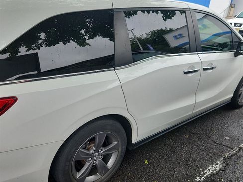 Used 2022 Honda Odyssey EX image 3