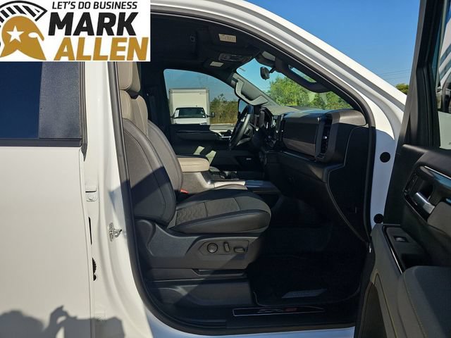 Used 2025 Chevrolet Silverado 2500 ZR2 w/ Technology Package AWD/4WD image 27