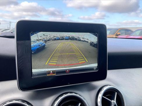Used 2016 Mercedes-Benz GLA 250 image 19