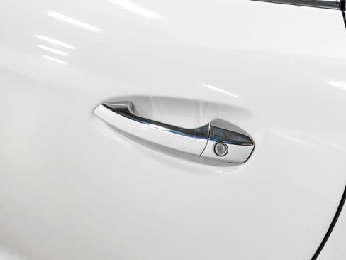 Used 2017 Mercedes-Benz SLC 300 image 29