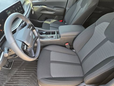 New 2026 Kia Sorento LX FWD image 9