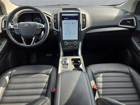 Certified 2024 Ford Edge SEL w/ Convenience Package AWD/4WD image 8