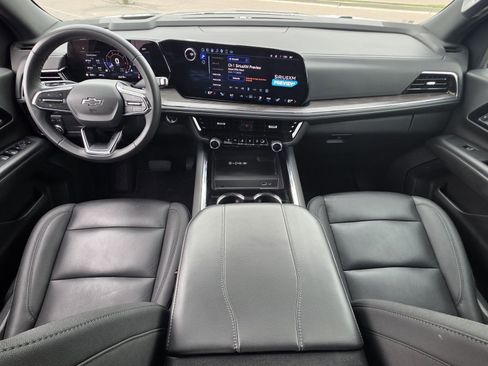Used 2025 Chevrolet Tahoe Z71 AWD/4WD image 9