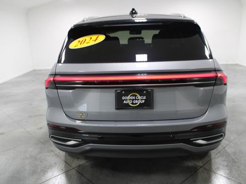 Used 2024 Lincoln Nautilus Reserve image 8