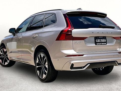 Certified 2026 Volvo XC60 B5 Plus AWD/4WD image 16