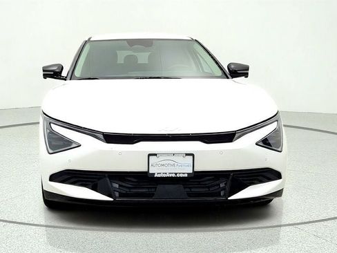 Used 2025 Kia EV6 Wind AWD/4WD image 2