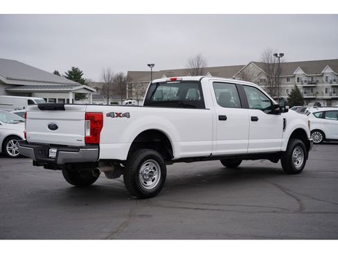 Used 2019 Ford F250 XL w/ Power Equipment Group image 3