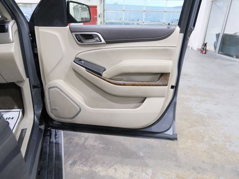 Used 2019 GMC Yukon XL Denali w/ Denali Ultimate Package image 36