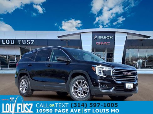 Used 2023 GMC Terrain SLT FWD image 1