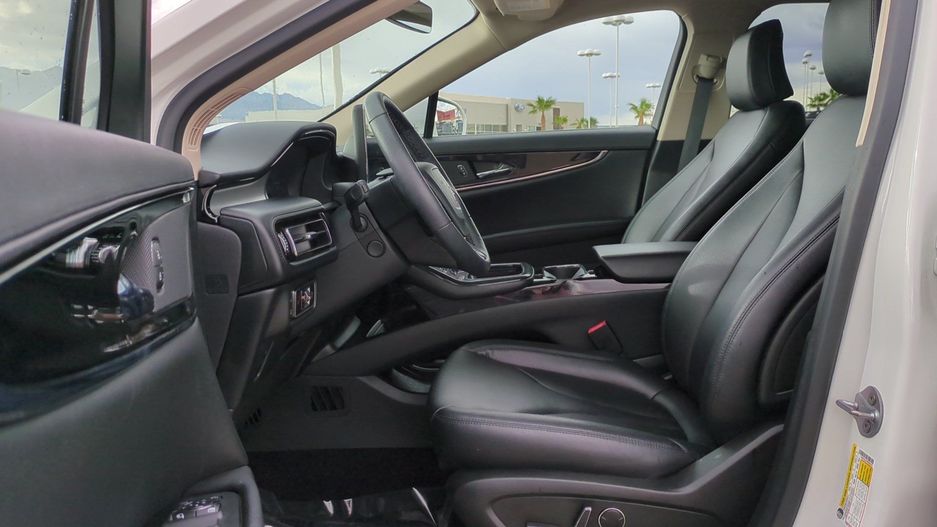 Used 2023 Lincoln Nautilus FWD w/ Premium Package image 14