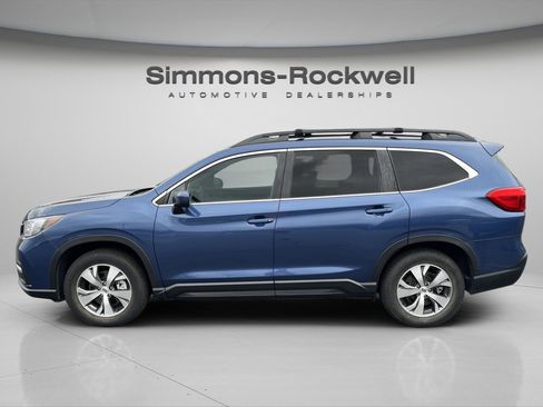 Used 2022 Subaru Ascent Premium w/ Convenience Package image 4