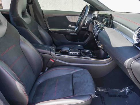 Used 2023 Mercedes-Benz CLA 250 image 19