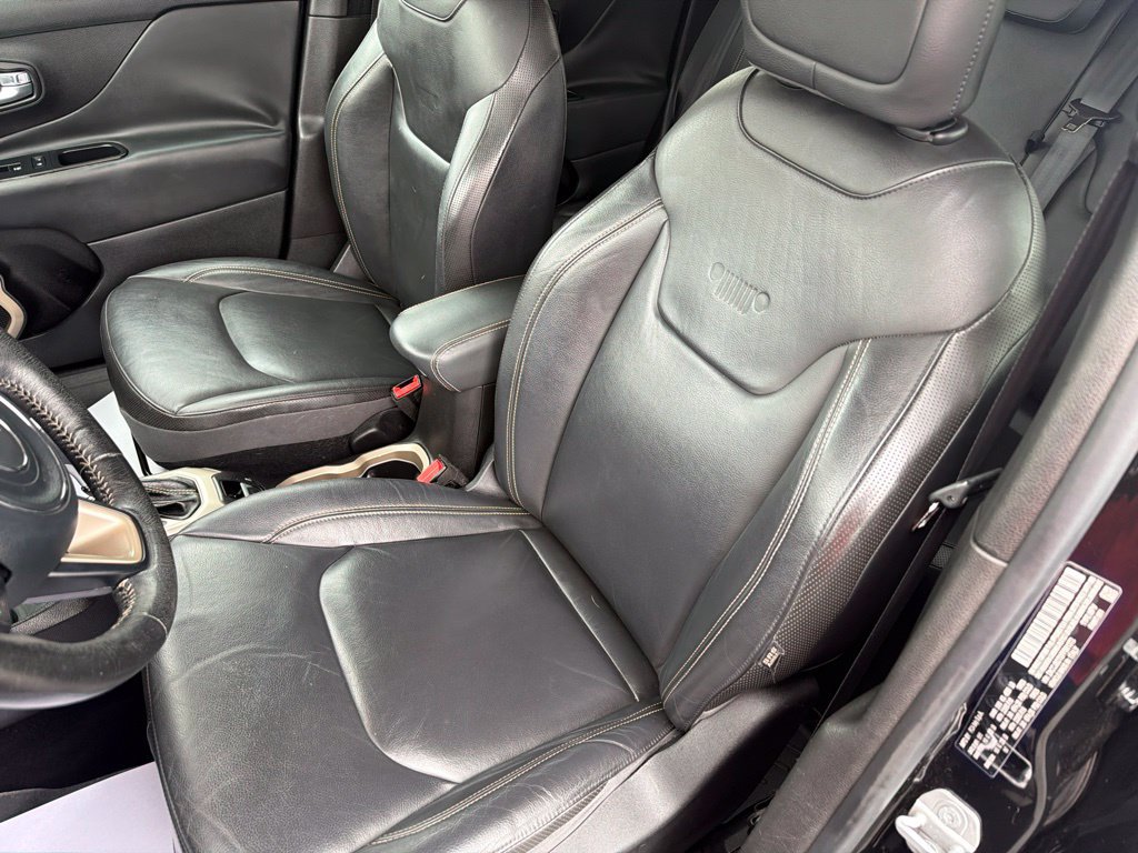 Used 2015 Jeep Renegade Limited AWD/4WD image 24