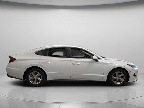 Used 2022 Hyundai Sonata SE FWD image 5