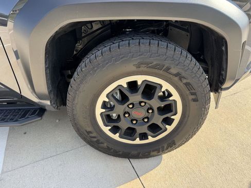 Used 2026 Toyota 4Runner TRD Off-Road Premium AWD/4WD image 19